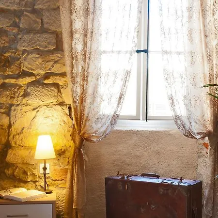 Dalmatian Stonehouse Esperanza * Kaštela