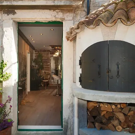 Lejlighed Dalmatian Stonehouse Esperanza *