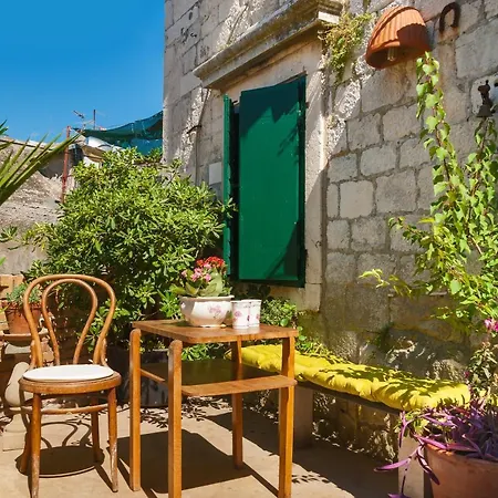 Lejlighed Dalmatian Stonehouse Esperanza *